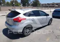 2015 Ford FOCUS фото