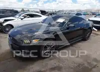2015 Ford MUSTANG photo
