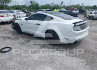 2015 Ford MUSTANG photo
