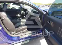 2015 Ford MUSTANG фото