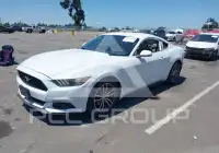 2015 Ford MUSTANG photo