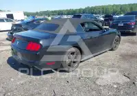 2015 Ford MUSTANG фото