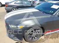 2015 Ford MUSTANG фото