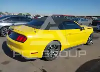 2015 Ford MUSTANG photo