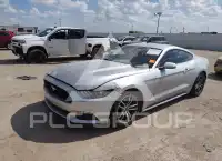 2015 Ford MUSTANG photo