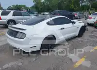 2015 Ford MUSTANG photo