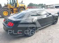 2015 Ford MUSTANG фото