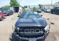 2015 Ford MUSTANG photo
