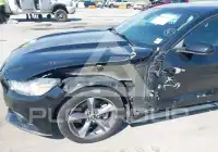 2015 Ford MUSTANG фото