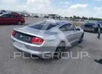 2015 Ford MUSTANG photo