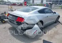 2015 Ford MUSTANG photo