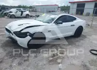 2015 Ford MUSTANG photo