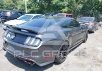 2015 Ford MUSTANG фото