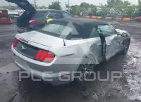 2015 Ford MUSTANG фото