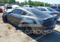 2015 Ford MUSTANG photo