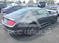 2015 Ford MUSTANG photo
