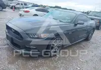 2015 Ford MUSTANG photo