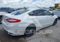2015 Ford FUSION фото