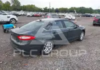 2015 Ford FUSION photo