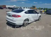 2015 Ford FUSION фото