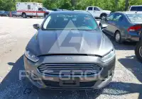 2015 Ford FUSION фото