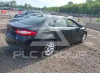 2015 Ford FUSION фото