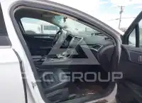 2015 Ford FUSION фото
