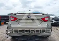 2015 Ford FUSION photo