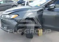 2015 Ford FUSION фото