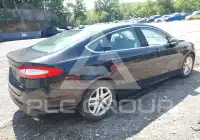 2015 Ford FUSION фото