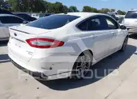 2015 Ford FUSION фото