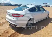 2015 Ford FUSION photo