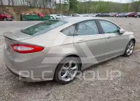 2015 Ford FUSION photo