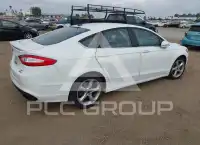 2015 Ford FUSION фото