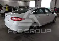 2015 Ford FUSION photo