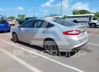 2015 Ford FUSION фото