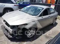 2015 Ford FUSION фото