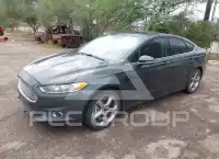 2015 Ford FUSION фото