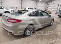 2015 Ford FUSION photo
