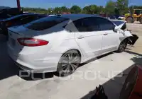 2015 Ford FUSION фото