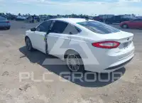 2015 Ford FUSION фото