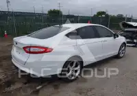 2015 Ford FUSION фото