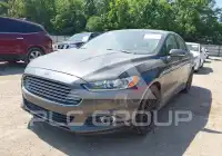 2015 Ford FUSION фото