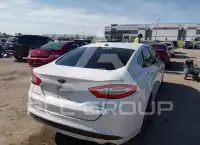 2015 Ford FUSION фото