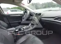 2015 Ford FUSION фото