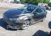 2015 Ford FUSION фото