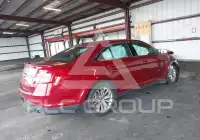 2015 Ford TAURUS фото