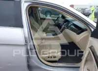 2015 Ford TAURUS фото