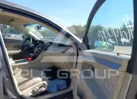 2015 Ford TAURUS фото