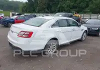 2015 Ford TAURUS фото